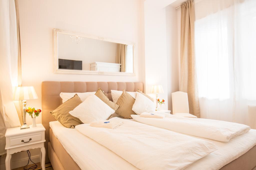 Fritz By Rockchair Apartments L Superhost Status L 3 Bedrooms Boxspringbeds 2 Bathrooms 2 Kitchen - Cozy Family & Business Flair Welcomes You! 베를린 외부 사진