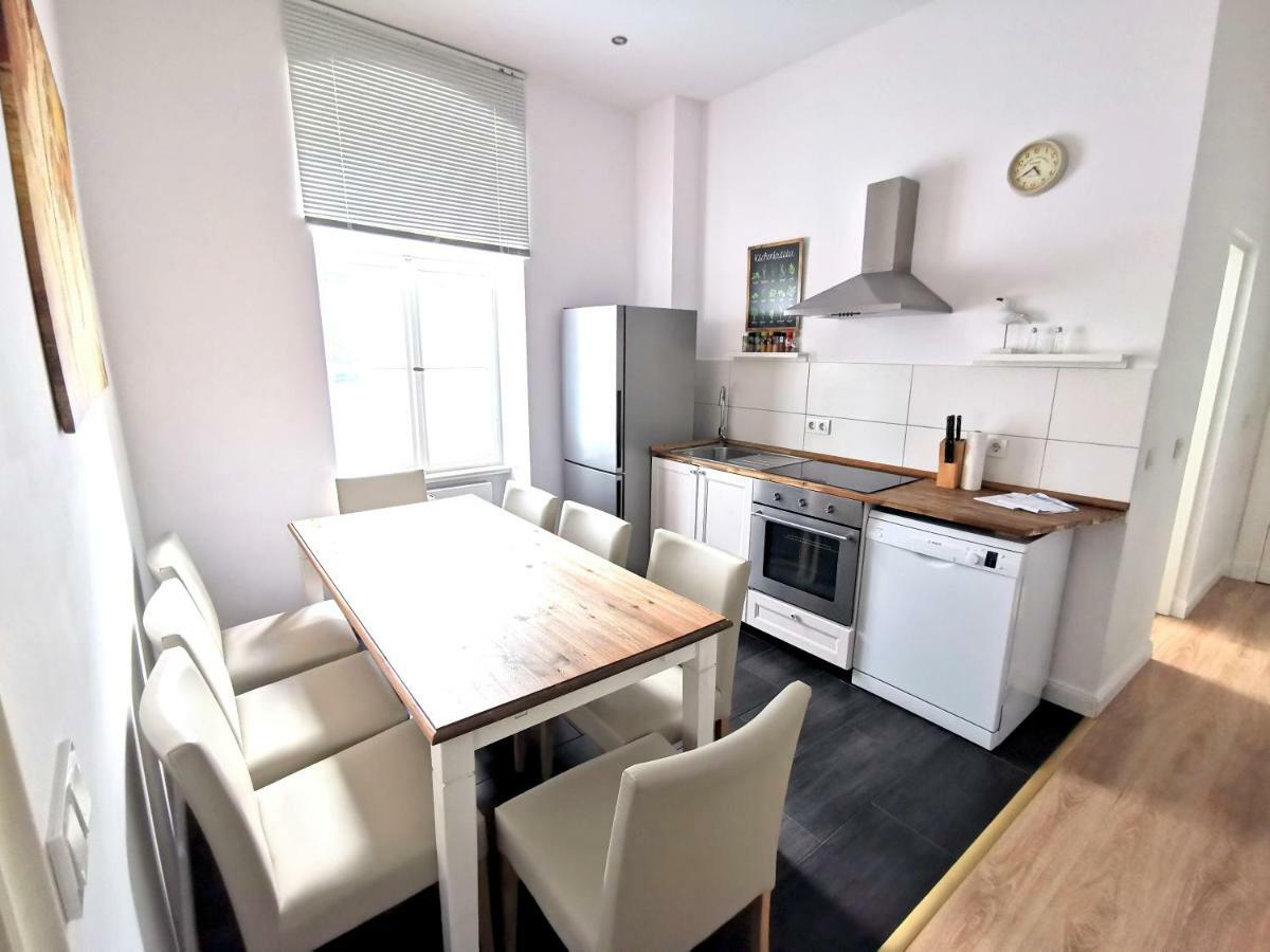 Fritz By Rockchair Apartments L Superhost Status L 3 Bedrooms Boxspringbeds 2 Bathrooms 2 Kitchen - Cozy Family & Business Flair Welcomes You! 베를린 외부 사진