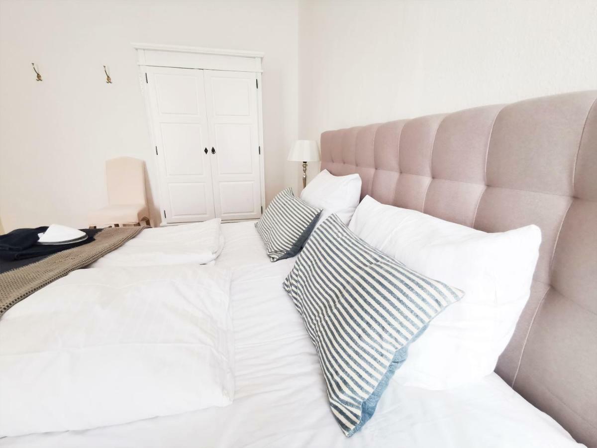 Fritz By Rockchair Apartments L Superhost Status L 3 Bedrooms Boxspringbeds 2 Bathrooms 2 Kitchen - Cozy Family & Business Flair Welcomes You! 베를린 외부 사진